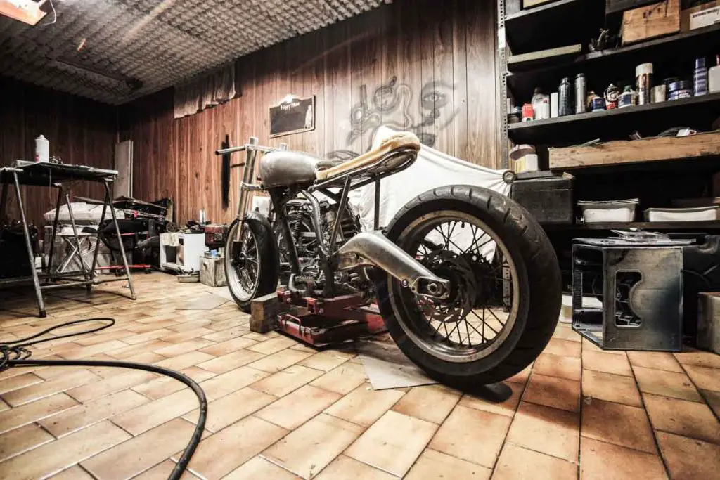 Custom Bike build in procress Garage
